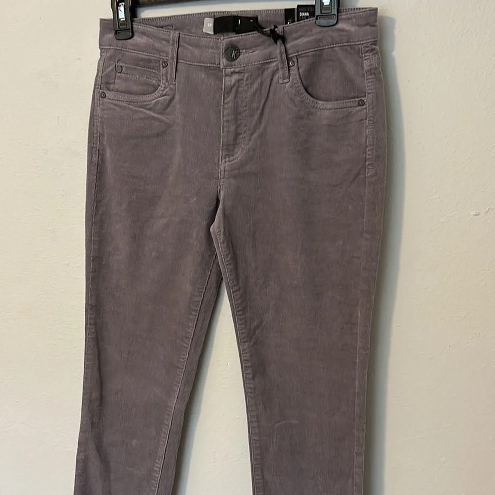 NWT Kut from the Kloth Diana skinny corduroy pants. Seal gray, size 4P.